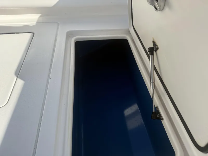 Slide: The Image of Contender 35 ST 2016 - 8