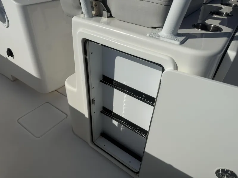 Slide: The Image of Contender 35 ST 2016 - 9