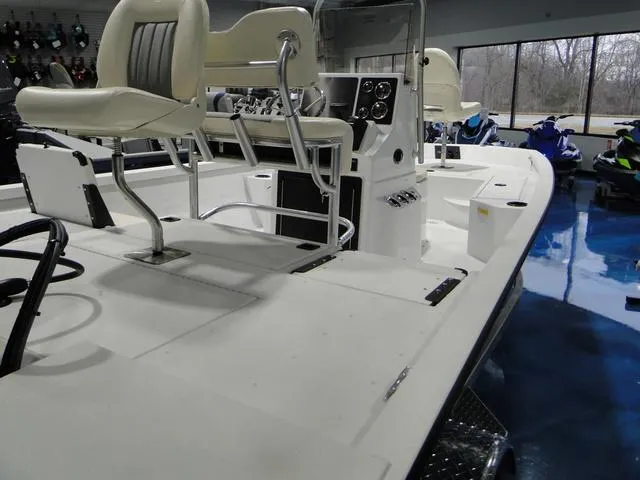 Slide: The Image of 2024 G3 Bay 18 GX boat with trolling motor detail. - 9