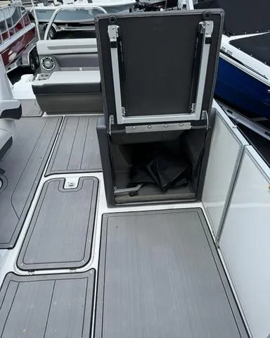 Slide: The Image of Hurricane FD 2260 RE3 OB 2024 - 8