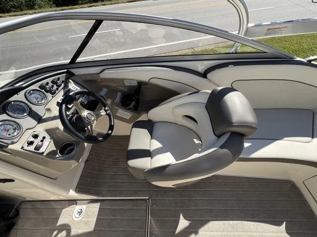 Slide: The Image of Yamaha 242 Limited S 2014 - 10