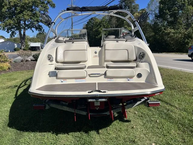 Slide: The Image of Yamaha 242 Limited S 2014 - 16