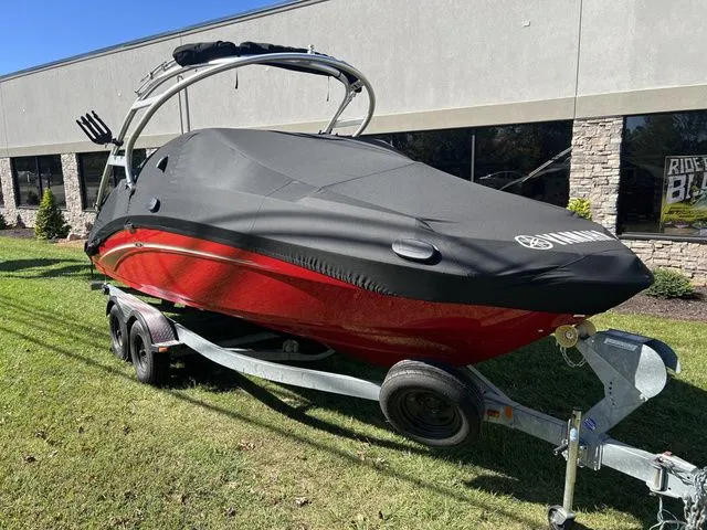 Slide: The Image of Yamaha 242 Limited S 2014 - 3