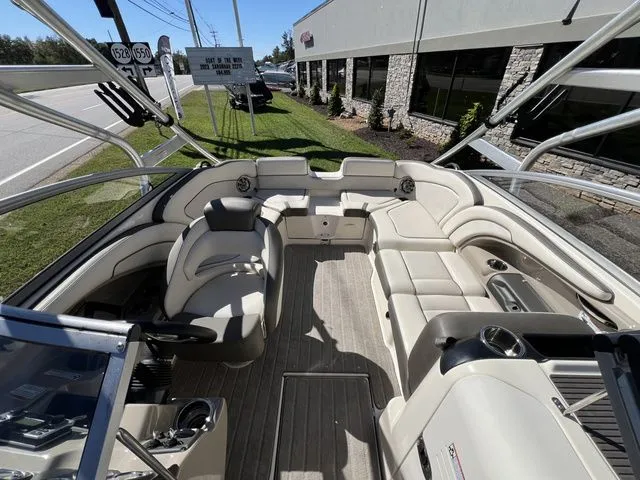 Slide: The Image of Yamaha 242 Limited S 2014 - 6