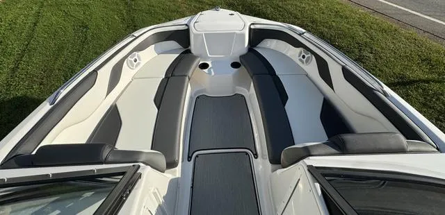 Slide: The Image of Yamaha AR210 2022 - 10