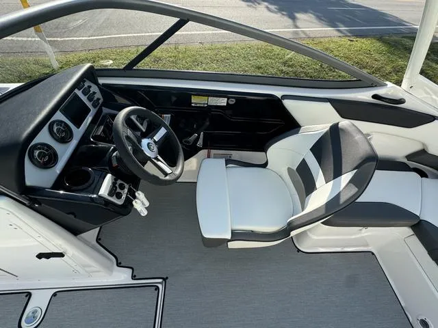 Slide: The Image of Yamaha AR210 2022 - 9