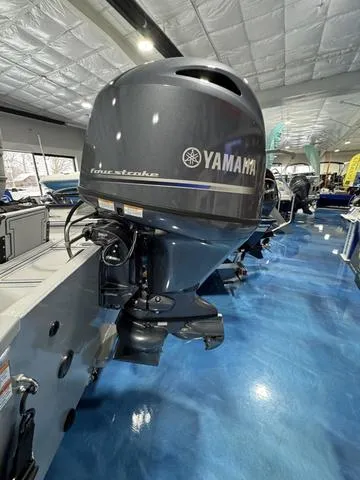 Slide: The Image of G3 Gator ToughTunnel 18 CCJ DLX 2025 - 6