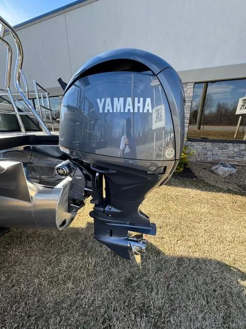 Slide: The Image of Godfrey SW2286 SFLC Tritoon 2025 - 6