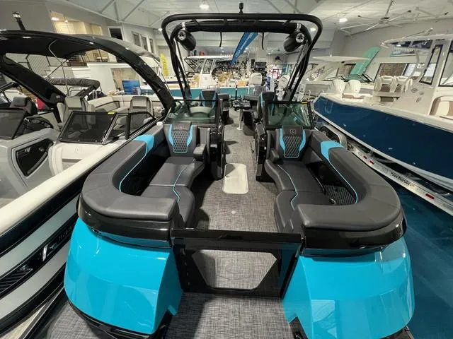 Slide: The Image of Godfrey XP2700W 2025 - 21