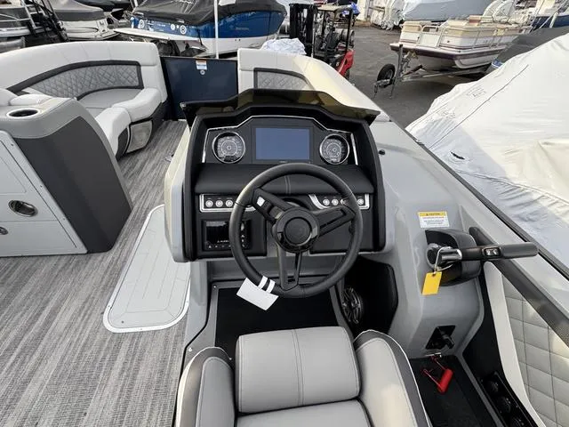 Slide: The Image of Godfrey AP235SFLC Tritoon 2025 - 5