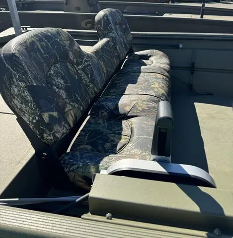 Slide: The Image of Lowe 1660 2023 - 4