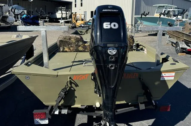 Slide: The Image of Lowe Roughneck 1660SC 2023 - 8