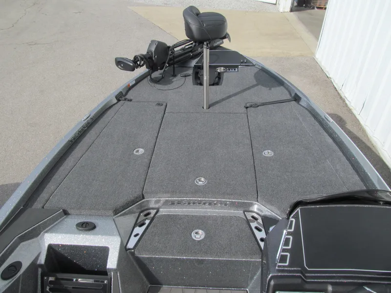 Slide: The Image of 2025 Ranger Z519R Cup-Equipped boat deck with seating and control panel. - 7