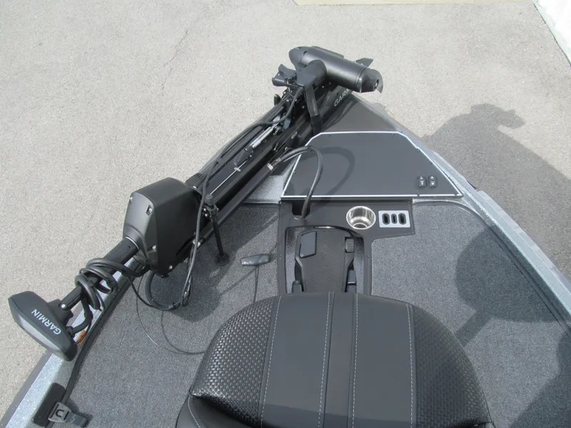 Slide: The Image of 2025 Ranger Z519R Cup-Equipped boat interior with advanced navigation system and seating. - 9