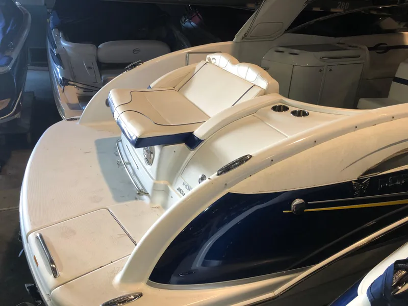 Slide: The Image of 2008 Formula 310 Sun Sport boat with sleek design and comfortable seating. - 5