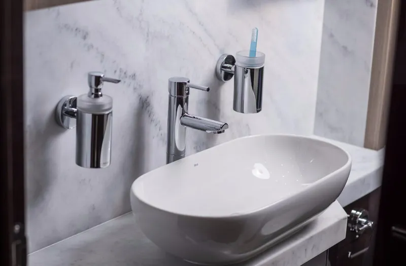 Slide: The Image of Manufacturer Provided Image: Sunseeker Manhattan 66 Heads - 21