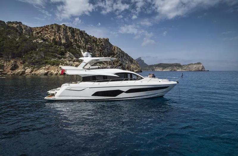 Slide: The Image of Manufacturer Provided Image: Sunseeker Manhattan 66 - 6