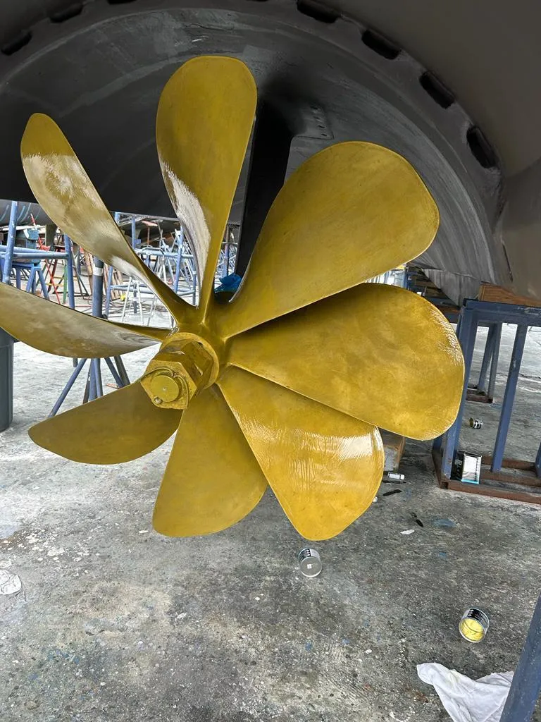 Slide: The Image of Hatteras 80 Motor Yacht 2007 - 107