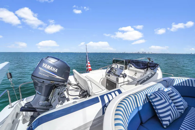 Slide: The Image of Hatteras 80 Motor Yacht 2007 - 79