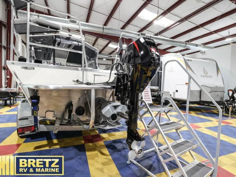 Slide: The Image of Yukon Classic Jet 22 2025 - 12