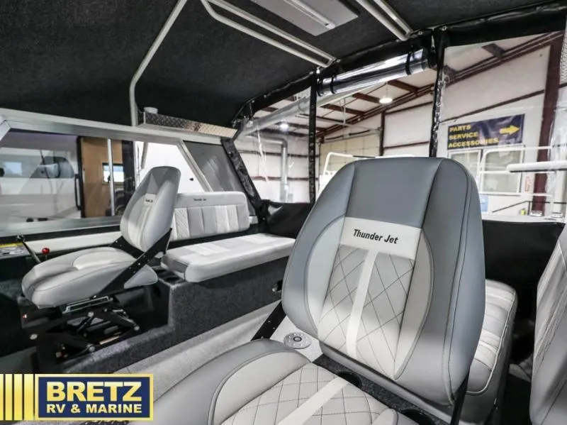 Slide: The Image of Yukon Classic Jet 22 2025 - 19