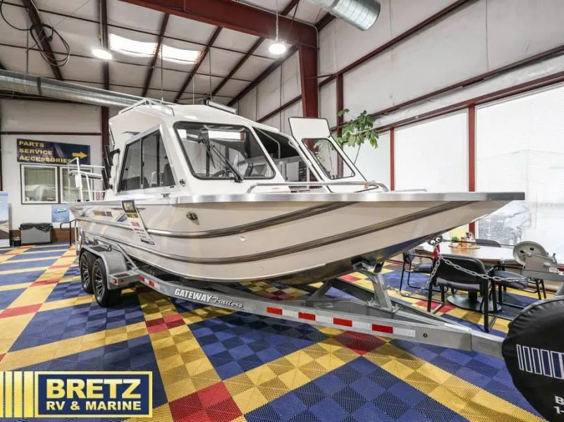 Slide: The Image of Yukon Classic Jet 22 2025 - 3