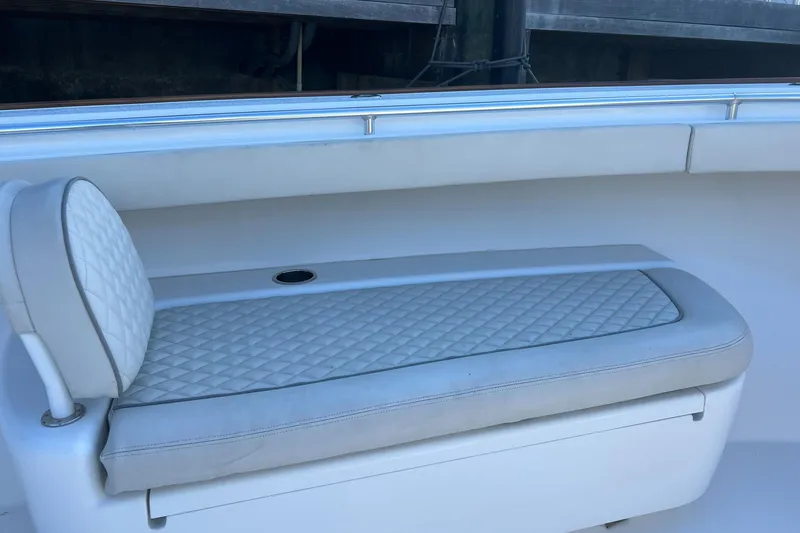 Slide: The Image of Valhalla Boatworks V-41 2021 model, featuring a cushioned bench seat with quilted design. - 20
