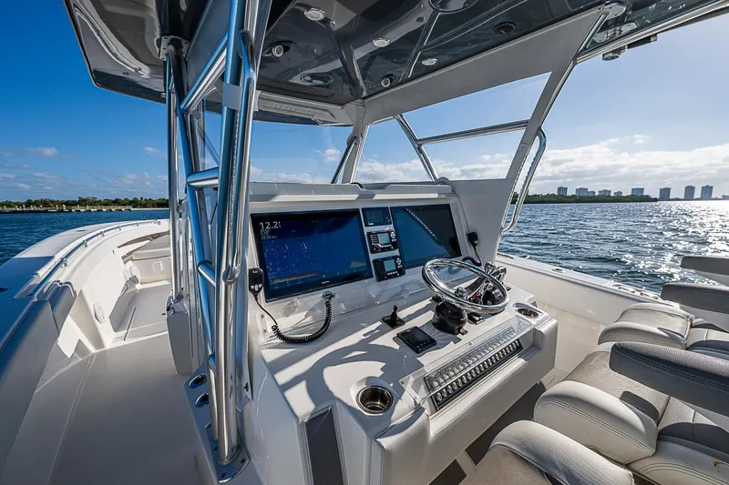 Slide: The Image of Invincible 42 Open Fisherman 2017 - 10