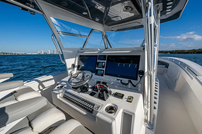 Slide: The Image of Invincible 42 Open Fisherman 2017 - 12