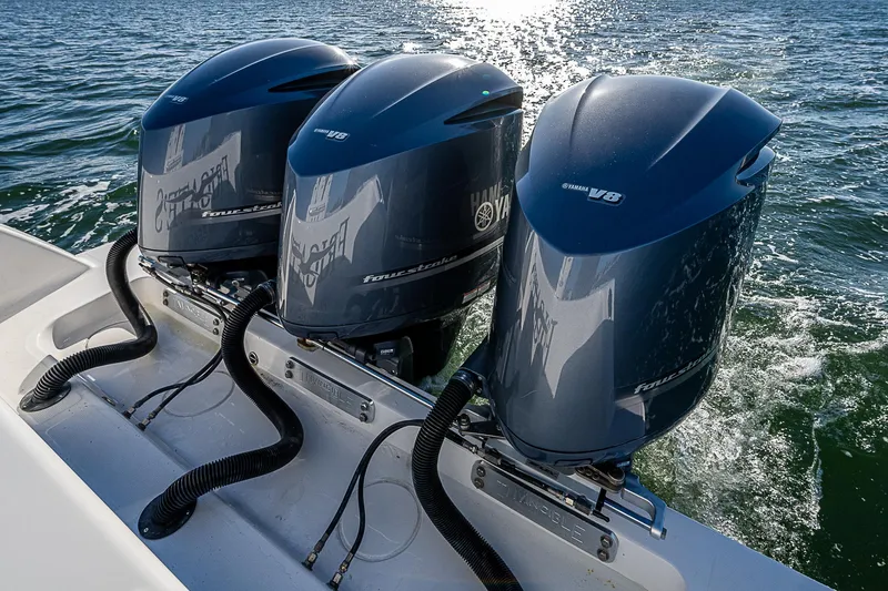 Slide: The Image of Invincible 42 Open Fisherman 2017 - 9