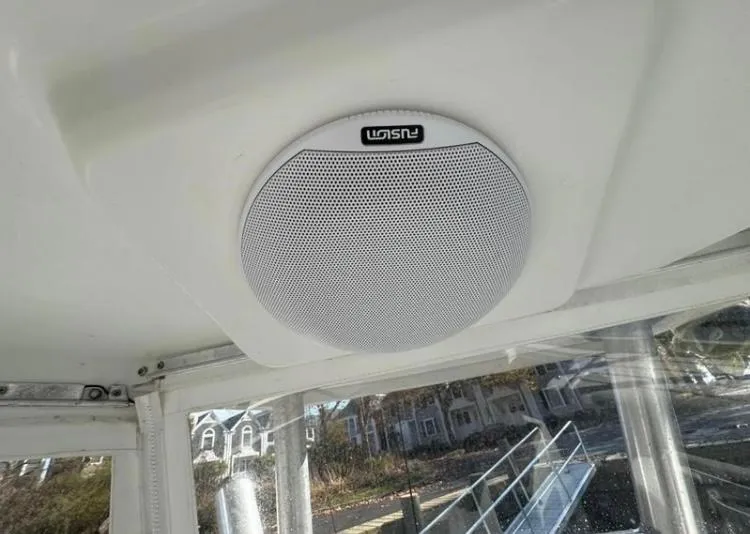 Slide: The Image of Ceiling speaker on 1996 Luhrs Tournament 320 Open boat. - 7
