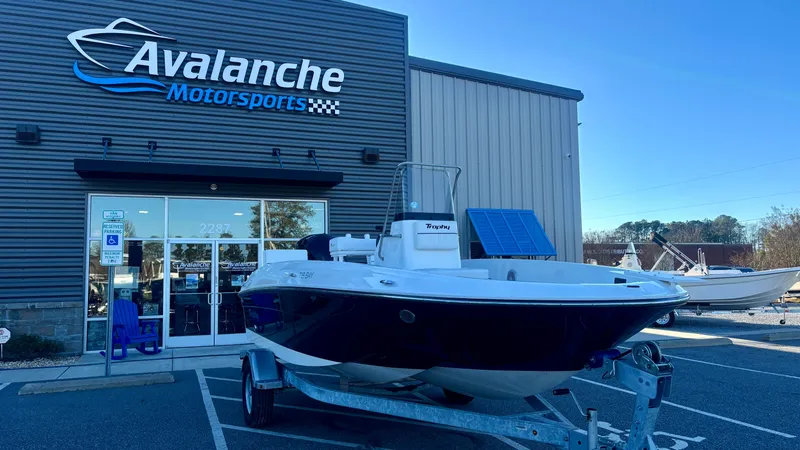 The Image of 2025 Bayliner T18 Limited Edition boat at Avalanche Motorsports dealership. - 0