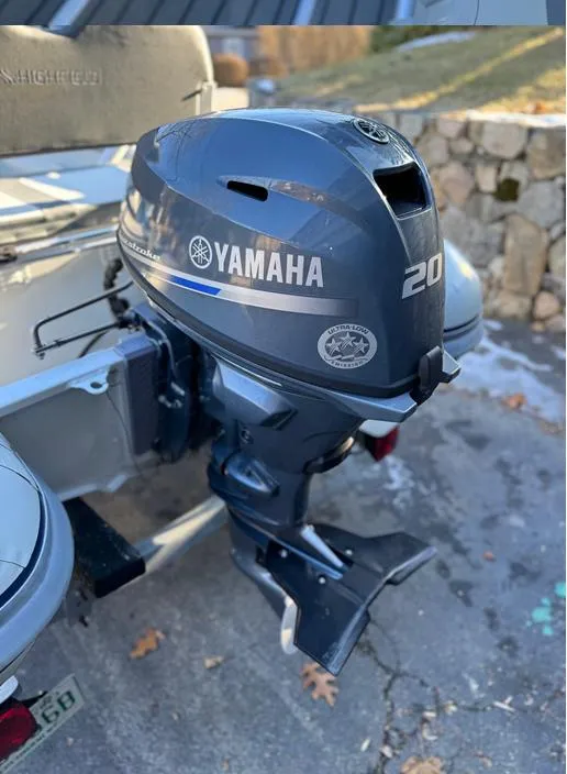 Slide: The Image of 2023 Highfield Classic 310 FCT with Yamaha 20HP outboard motor. - 10