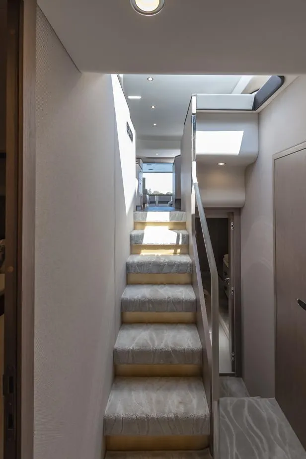 Slide: The Image of Azimut 60 Flybridge 2021 - 61