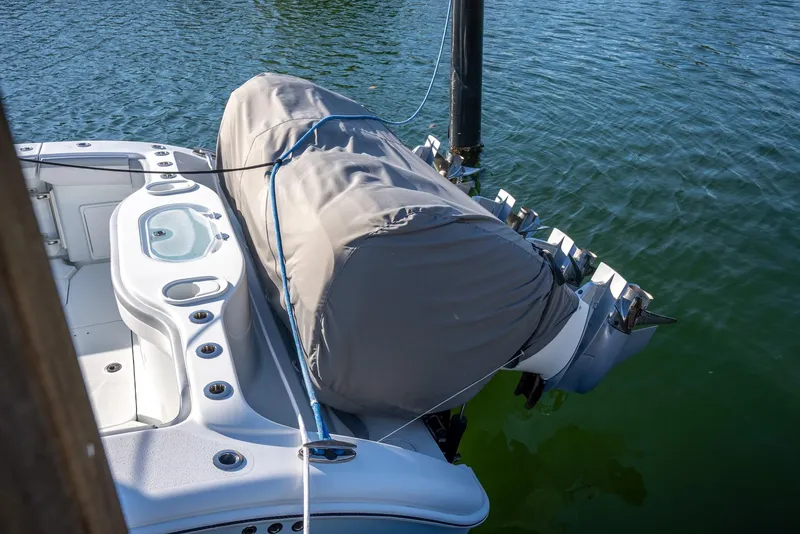 Slide: The Image of Yellowfin 42 Offshore 2021 - 50