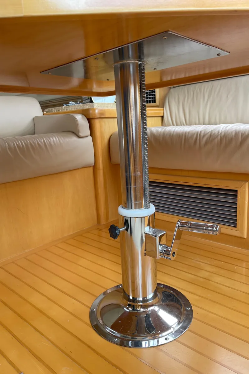 Slide: The Image of McKinna 57 Pilothouse 2000 - 65