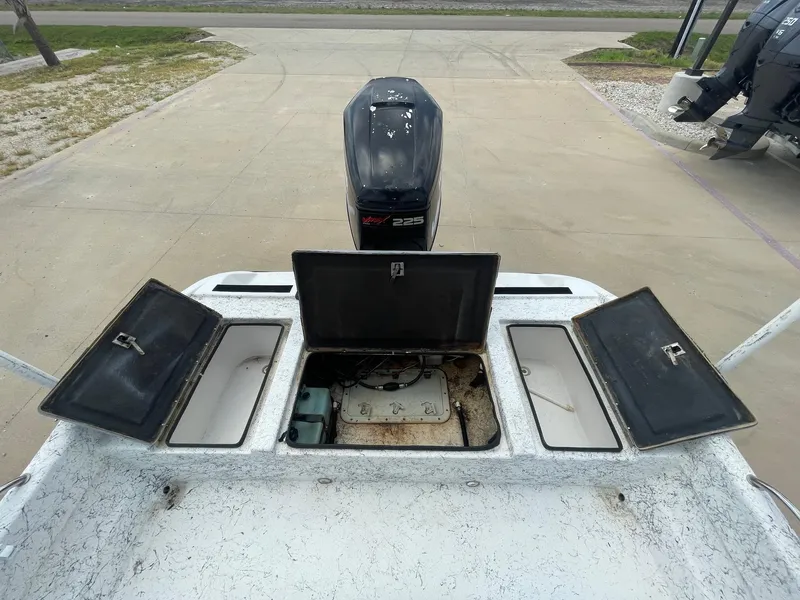 Slide: The Image of Redfin 222 VTE 2000 - 10