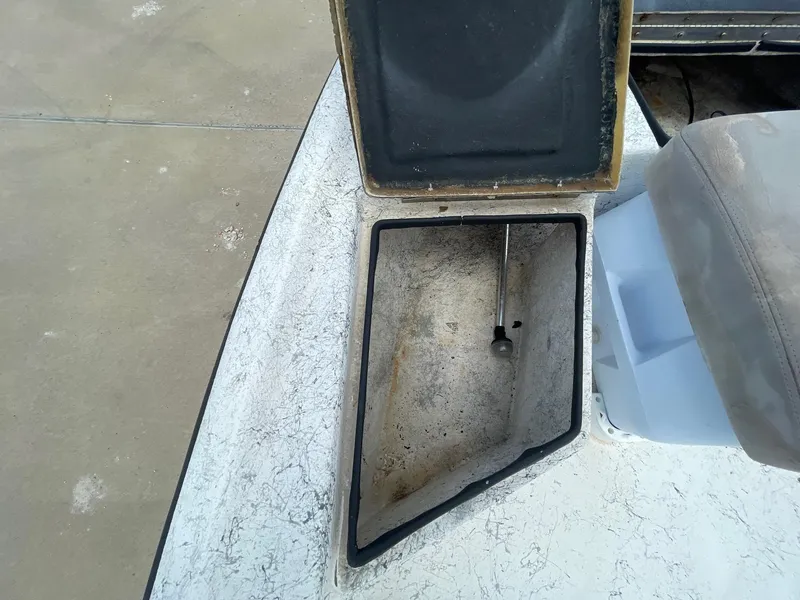 Slide: The Image of Redfin 222 VTE 2000 - 22