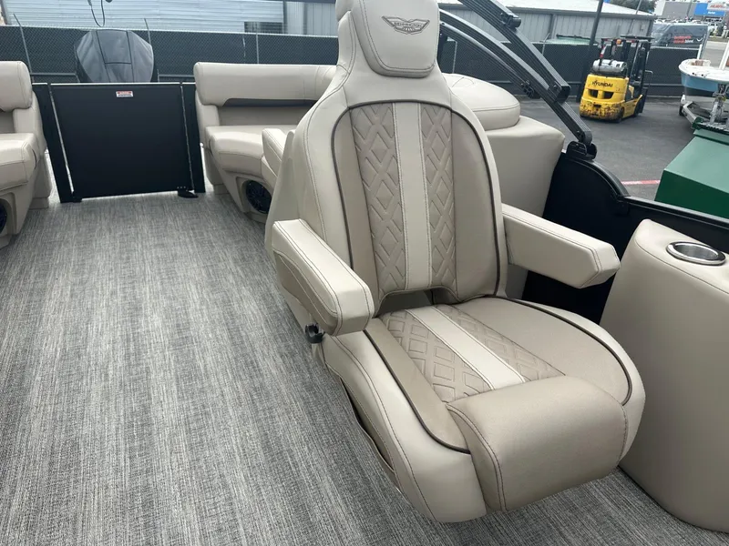 Slide: The Image of Luxurious seating on 2025 Bennington 22MFB pontoon boat with elegant upholstery and spacious layout. - 31