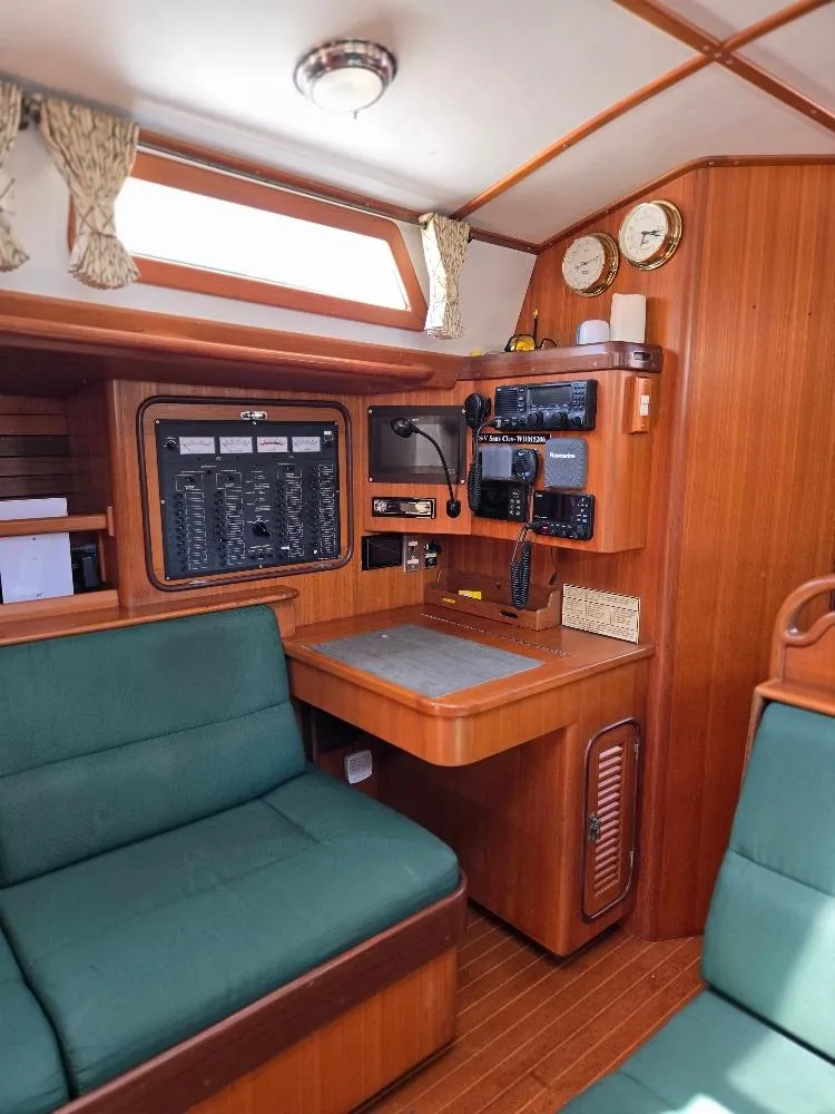 Slide: The Image of Nav Station to Starboard - 29