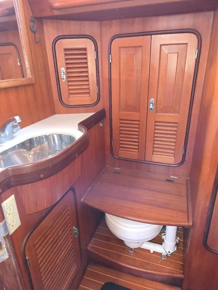 Slide: The Image of Lavatory in Quarter Cabin - 40