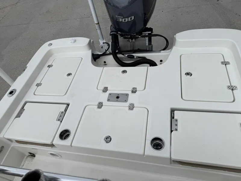 Slide: The Image of 2019 NauticStar 244 XTS boat deck with Yamaha 300 outboard motor. - 8