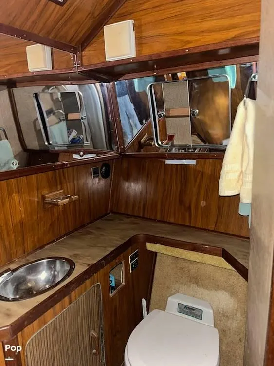 Slide: The Image of 1982 Sea Ray 355T for sale in Alva, FL - 24