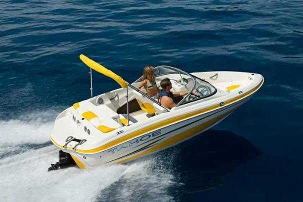 Slide: The Image of Manufacturer Provided Image: The Q4 SS is a stylish do-it-all runabout. - 10