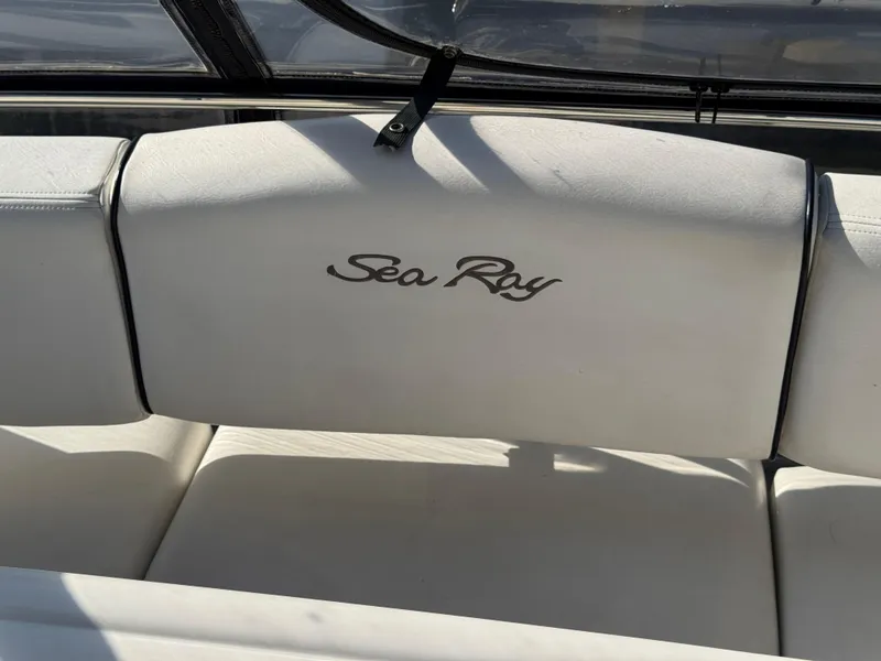 Slide: The Image of White Sea Ray boat seat, 2007 Sea Ray 44 Sedan Bridge model. - 24