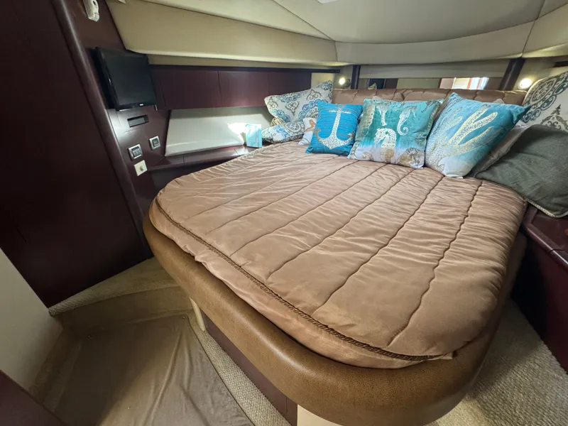 Slide: The Image of Luxurious bedroom interior of 2007 Sea Ray 44 Sedan Bridge yacht. - 46