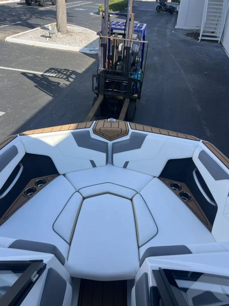 Slide: The Image of Nautique Super Air Nautique GS20 2023 - 6