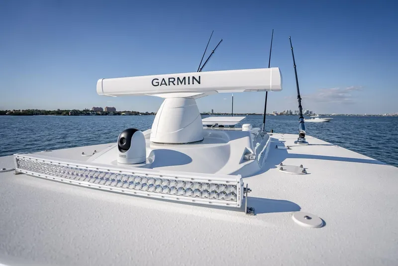 Slide: The Image of Yellowfin 42 2024 - 72