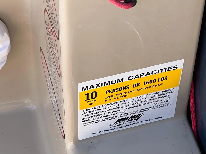 Slide: The Image of Capacity label on 2013 Harris FloteBote Cruiser, max 10 persons or 1600 lbs. - 21