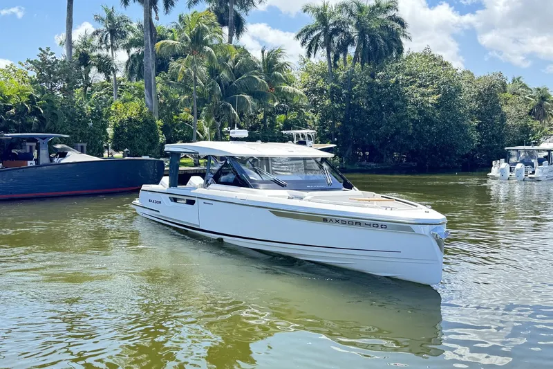 Slide: The Image of Saxdor 400 GTO 2025 - 14